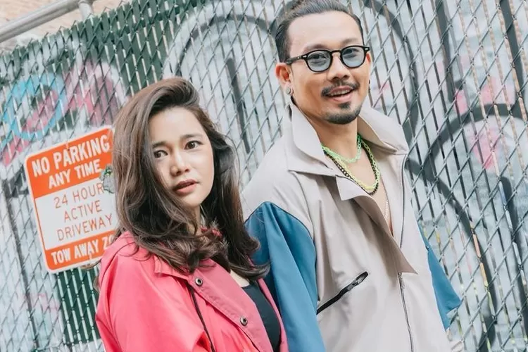 Blak-blakan! Denny Sumargo ngaku numpang hidup ke istri, terima gaji kurang dari UMR Jakarta