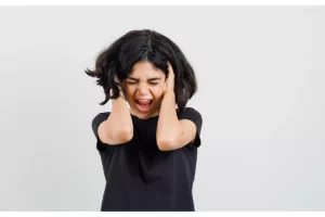 Tips agar anak bisa melatih emosinya saat sedang tantrum, juga diterapkan pada Rayyanza