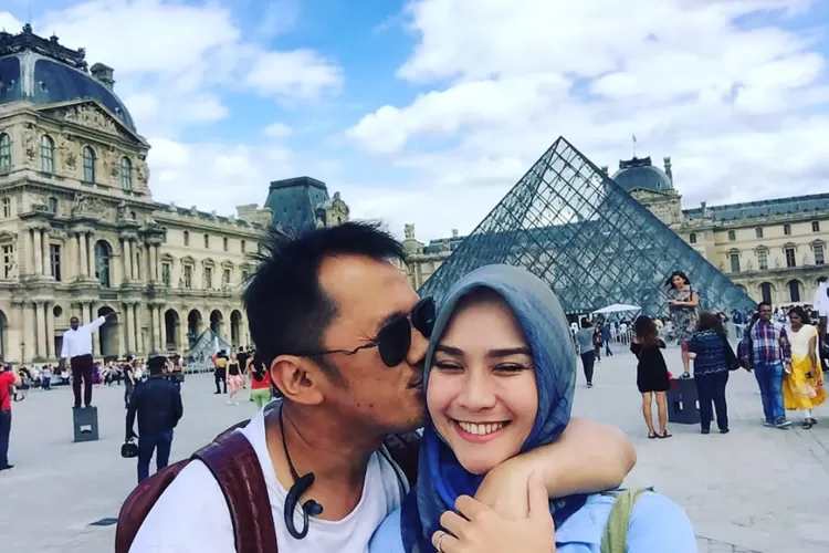 Zaskia Mecca ulang tahun, Hanung Bramantyo tulis rayuan romantis meski sudah menikah 14 tahun: Cintaku...