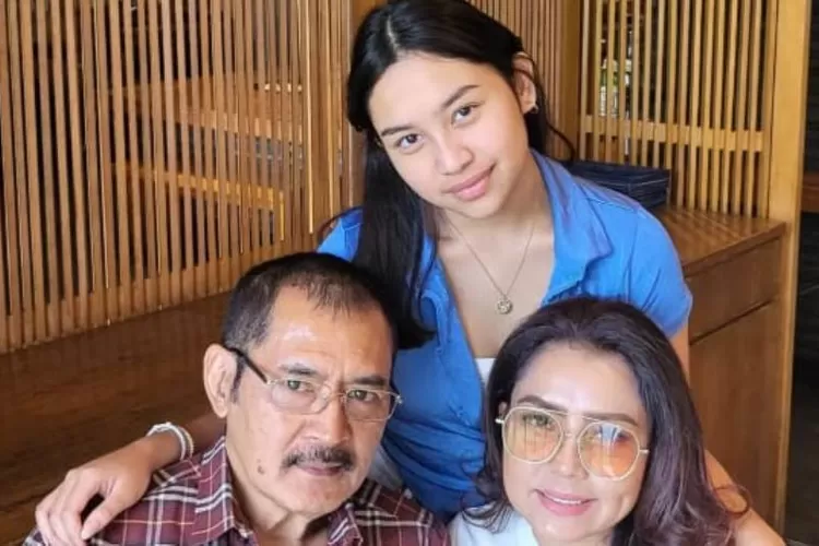 Bukan ayah atau bapak! Ternyata ini panggilan anak Mayangsari, Khirani, untuk Bambang Trihatmodjo