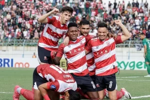 Rekap hasil BRI Liga 1 pekan ke-12: Persib, Persis, dan Madura United menangi laga derby