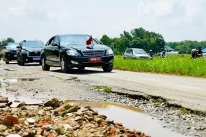Bikin Pangling! Dulu Rusak dan Banyak Lubang saat Dilewati Jokowi, Sekarang Jalan di Lampung Mulus dan Cantik