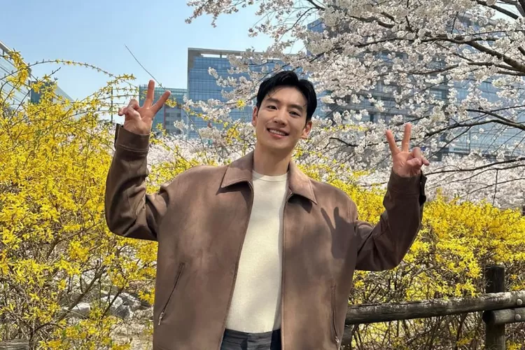 Lee Je Hoon jalani operasi darurat! Batal jadi MC di BIFF, kini jalani masa pemulihan di RS