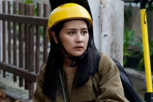 Prilly Latuconsina giat latihan bahasa Jawa di film Budi Pekerti, demi buktikan aktingnya gak gitu-gitu aja