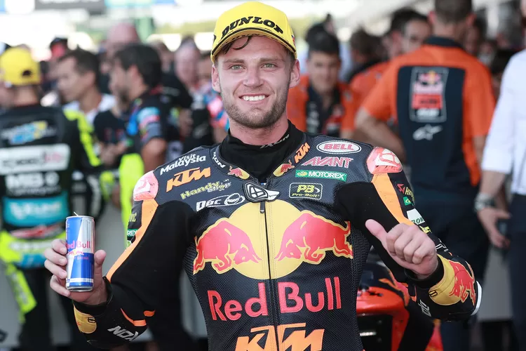 2 Pebalap Red Bull KTM Factory Racing incar kemenangan di Sirkuit Mandalika