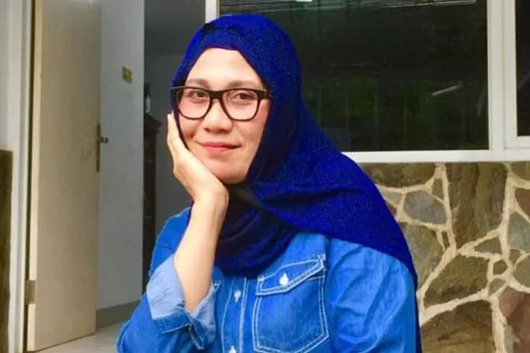 Ngaku diserang ilmu hitam, Nursyah ibunda Indah Permatasari ungkap ciri-ciri keluarganya terkena santet