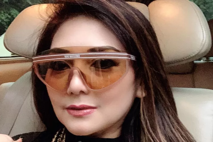 Pernah dinikahi Sultan Brunei Darussalam gadungan, Nia Daniaty dapat mas kawin di luar nalar: Sehelai...