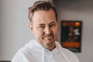 Reaksi duka para pemeran serial komedi Friends atas meninggalnya Matthew Perry