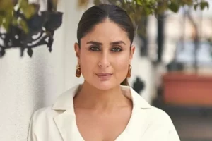 Rahasia awet muda dan sehat ala Kareena Kapoor, konsisten latihan yoga