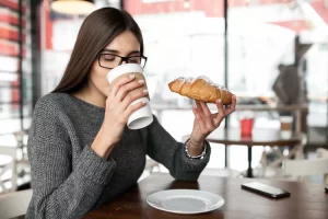 Makanan yang kamu kira bagus untuk sarapan, justru bahaya bagi kesehatan, croissant masuk dalam list!