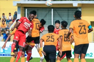 Hasil Pegadaian Liga 2 Grup 1: Semen Padang menang berkat hat-trick Kenneth Ngwoke, Sriwijaya FC imbang