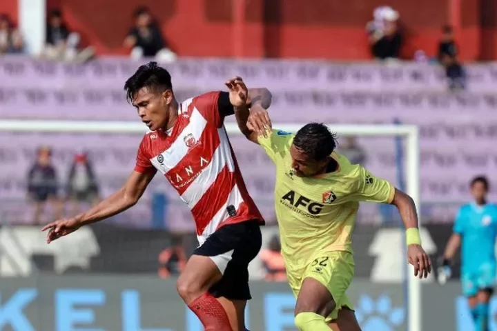 Hasil BRI Liga 1 kemarin: Persik Kediri tekuk Madura United 4-0, Persib Bandung imbang