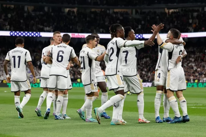 Bermain di Santiago Bernabéu, Real Madrid menang telak melawan Valencia