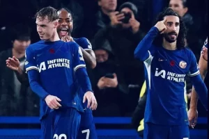 Momen unik pemain Chelsea saat laga kontra Manchester City: Raheem Sterling kelilipan, Cole Palmer diusir Erling Haaland