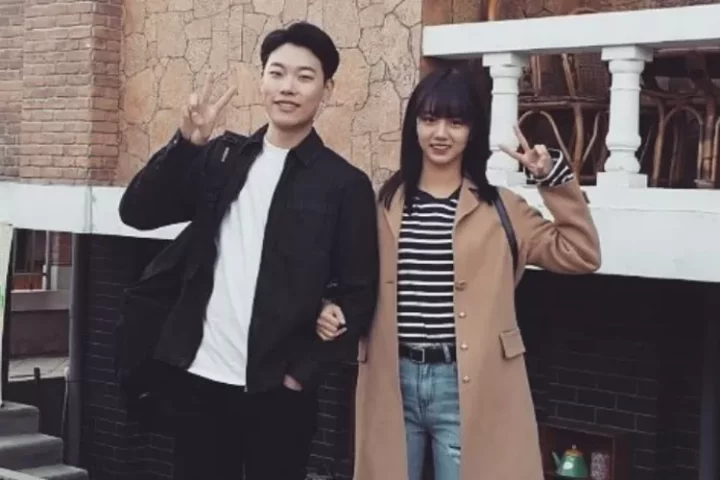 Flashback kisah asmara couple real Reply 1988, Hyeri dan Ryu Jun Yeol yang berakhir setelah 7 tahun bersama