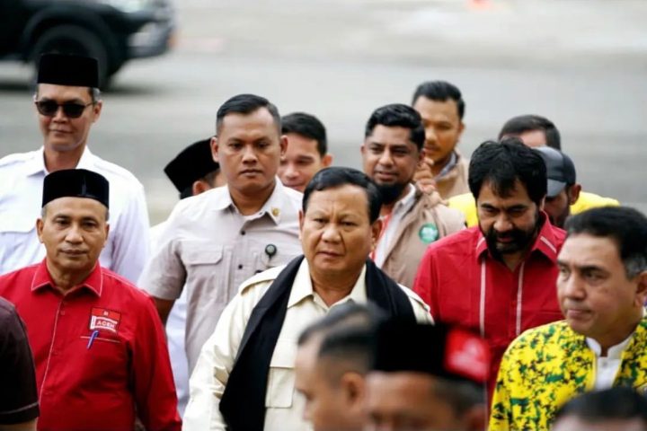 Kehadiran calon Presiden Prabowo Subianto bersama Presiden RI ke-6 Susilo Bambang Yudhoyono (SBY) di Aceh disebutkan akan menciptakan gelombang dukungan yang besar bagi pasangan Prabowo Gibran