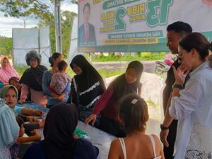 Partai Bulan Bintang laksanakan kegiatan bazar beras murah di Tiga titik di Pulau Belitung, Jumat 9 Februari 2024.