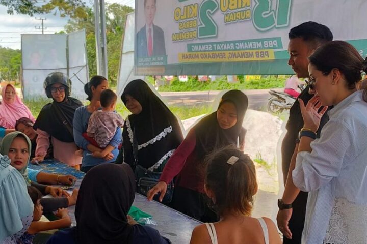 Partai Bulan Bintang laksanakan kegiatan bazar beras murah di Tiga titik di Pulau Belitung, Jumat 9 Februari 2024.